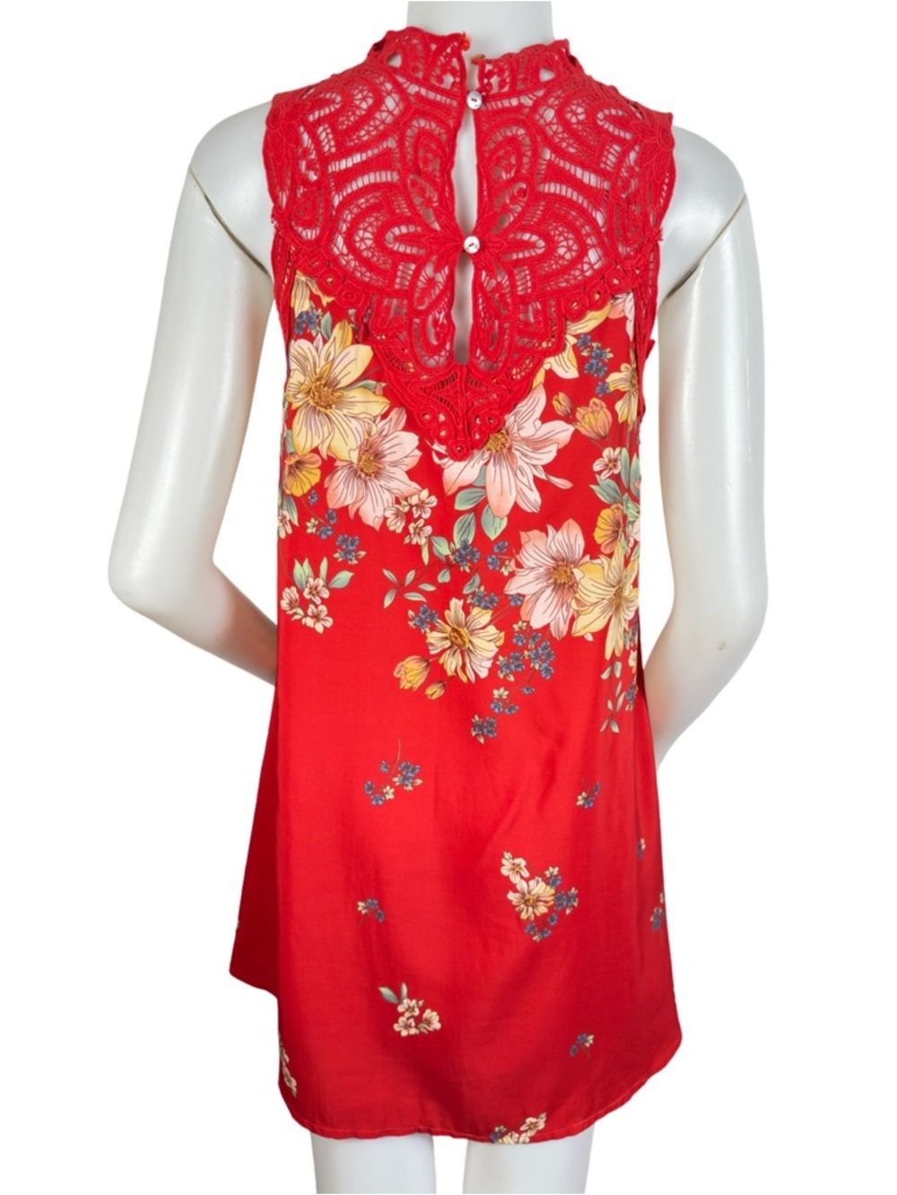 Miss Me Floral Red Sleeveless Crochet Mini Dress Size L - Picture 2 of 9